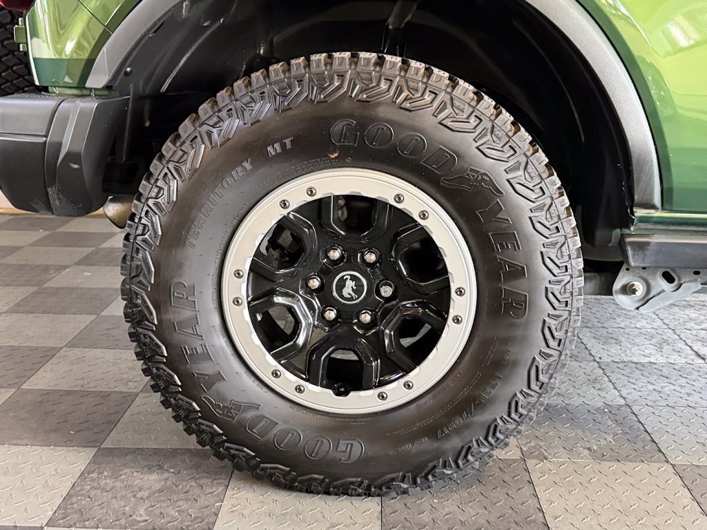 Used 2022 Ford Bronco Black Diamond w/ Sasquatch Package AWD/4WD image 32