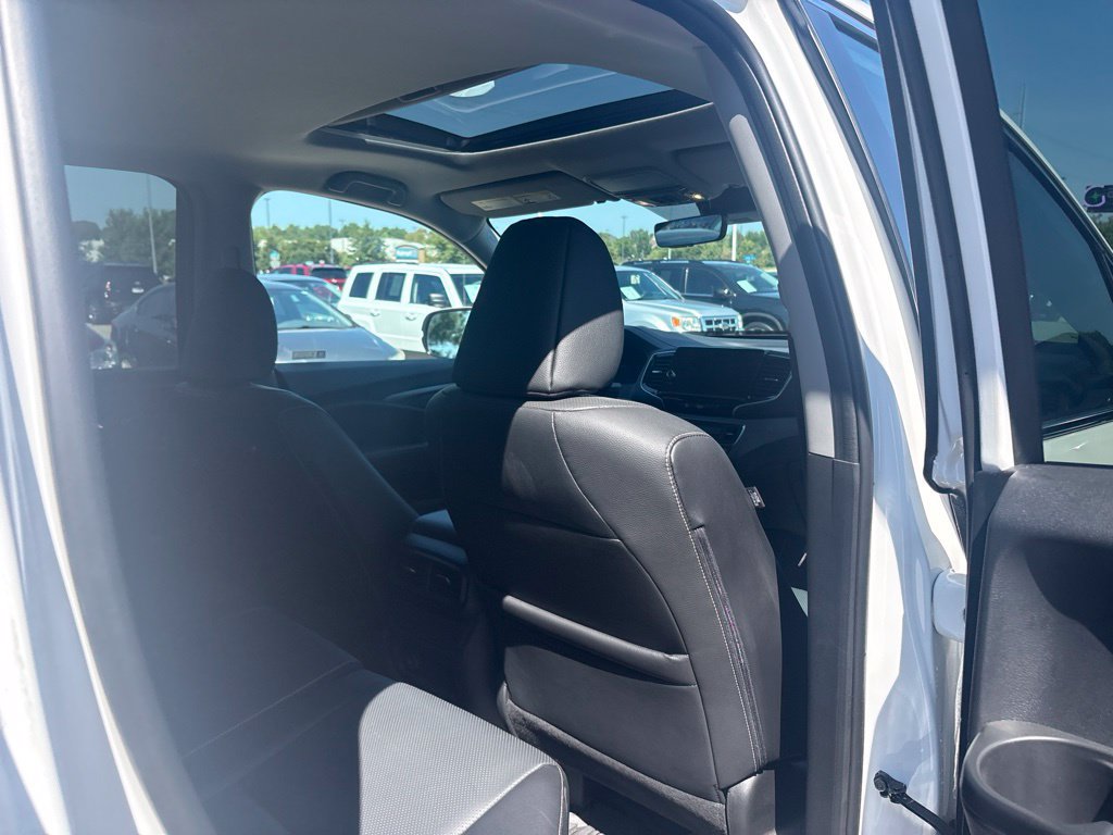 Certified 2024 Honda Ridgeline RTL image 33