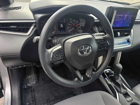 Used 2025 Toyota Corolla Cross AWD Hybrid image 23