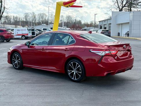 Used 2020 Toyota Camry SE image 28