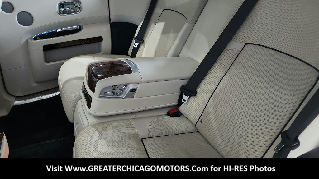Used 2013 Rolls-Royce Ghost RWD image 31