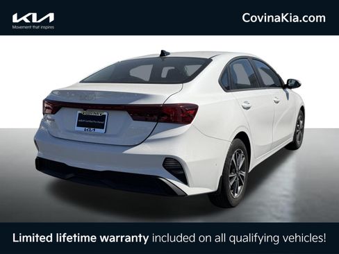 Used 2024 Kia Forte LXS w/ LXS Technology Package FWD image 7