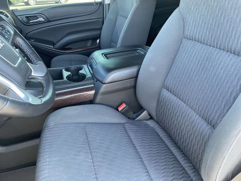 Used 2016 GMC Yukon SLE w/ Convenience Package image 12