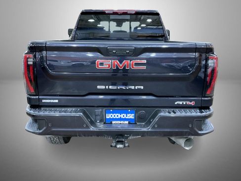 Used 2024 GMC Sierra 2500 AT4 w/ Technology Package image 6
