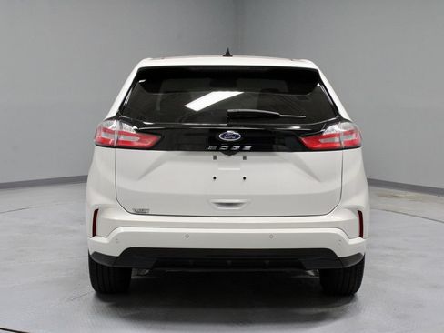 Certified 2024 Ford Edge ST-Line AWD/4WD image 11