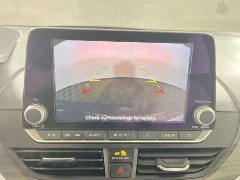 Used 2025 Nissan Altima 2.5 SV image 19