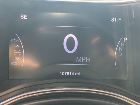 Used 2020 Jeep Grand Cherokee Altitude AWD/4WD image 32