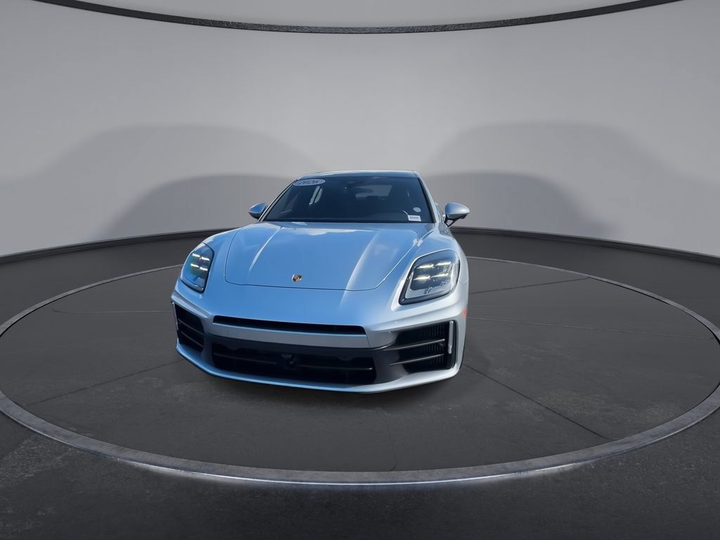 Used 2026 Porsche Panamera w/ Premium Package RWD image 4