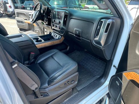 Used 2016 Chevrolet Silverado 1500 LTZ w/ Sport Package AWD/4WD image 17