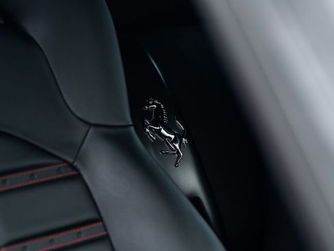 Used 2017 Ferrari 488 GTB image 33