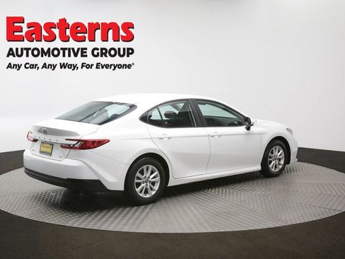 Used 2025 Toyota Camry LE FWD image 42