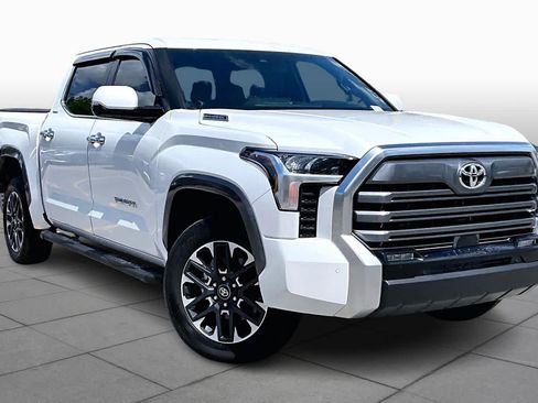 Used 2025 Toyota Tundra Limited AWD/4WD image 2