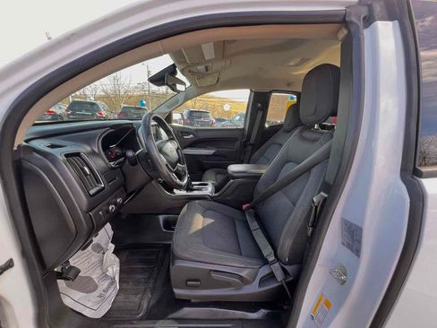 Used 2022 Chevrolet Colorado LT w/ Fleet Safety Package image 12