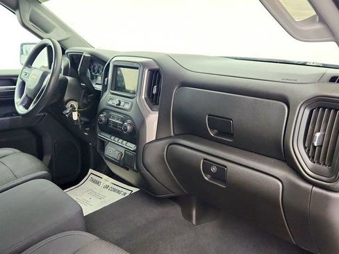 Used 2019 Chevrolet Silverado 1500 Custom w/ Custom Value Package image 24