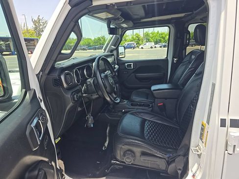 Used 2021 Jeep Wrangler Unlimited Sport w/ Sun And Sound Package AWD/4WD image 5