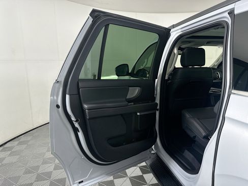 Used 2025 Ford Expedition Max Active AWD/4WD image 26