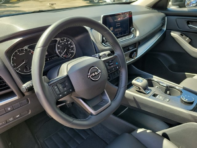 Certified 2026 Nissan Rogue Dark Armor AWD/4WD image 23