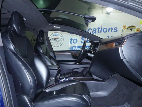 Used 2019 Tesla Model X Long Range image 11