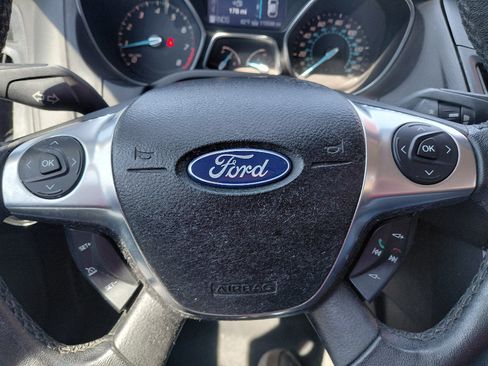 Used 2012 Ford Focus SE FWD image 19