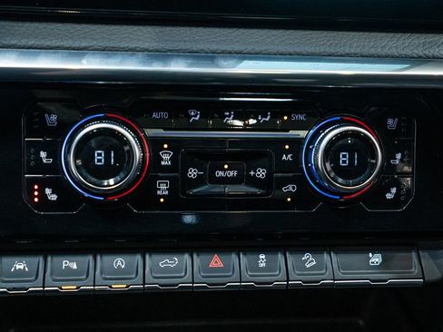 Used 2024 GMC Sierra 1500 Denali w/ Denali Reserve Package image 31