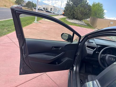 Used 2024 Toyota Corolla LE FWD image 12