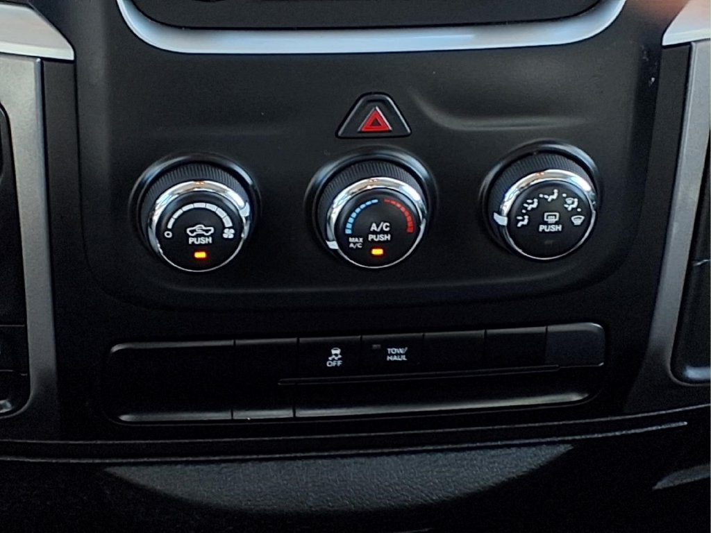 Used 2024 RAM 1500 Classic SLT AWD/4WD image 15
