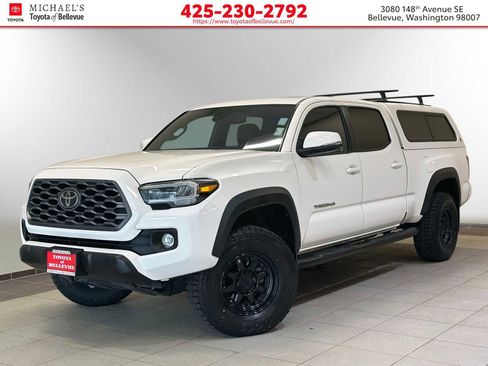 Certified 2021 Toyota Tacoma TRD Off-Road w/ TRD Premium Off Road Package AWD/4WD image 1