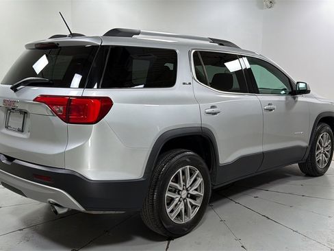 Used 2018 GMC Acadia SLE image 5