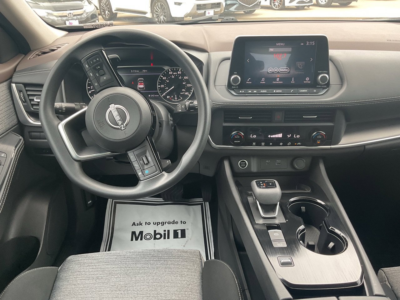 Used 2023 Nissan Rogue SV FWD image 15