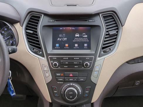 Used 2017 Hyundai Santa Fe Sport image 18