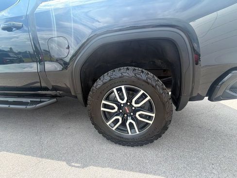 Used 2023 GMC Sierra 1500 AT4 w/ AT4 Premium Package AWD/4WD image 21