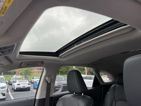 Certified 2022 Lexus RX 450h AWD w/ Premium Package image 20