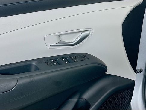 Certified 2025 Hyundai Tucson SEL image 17