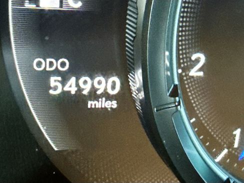 Used 2022 Lexus UX 200 F Sport w/ Accessory Package (Z1) image 40