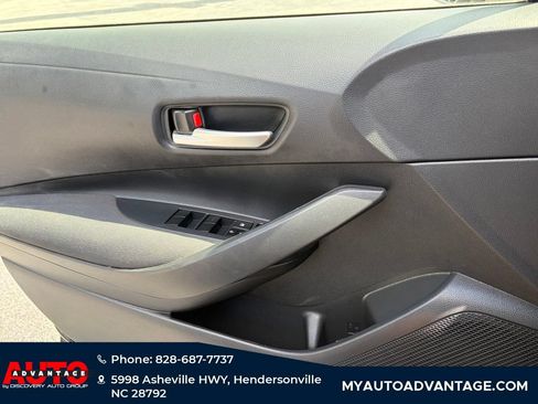 Used 2020 Toyota Corolla LE FWD image 20