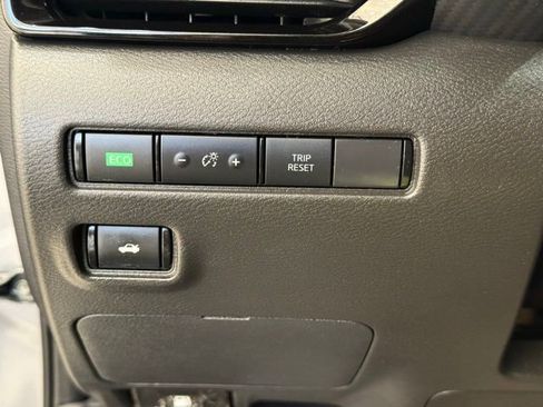 Used 2022 Nissan Sentra SV image 30