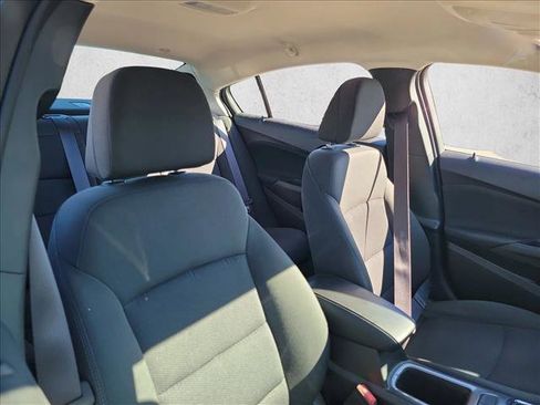 Used 2016 Chevrolet Cruze LT w/ Convenience Package image 15