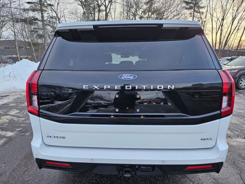 Used 2025 Ford Expedition Max Active image 6