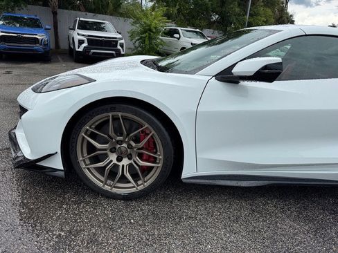 New 2025 Chevrolet Corvette Z06 w/ Z07 Performance Package RWD image 11
