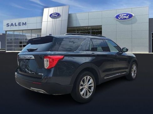 Certified 2023 Ford Explorer XLT w/ Equipment Group 202A AWD/4WD image 3