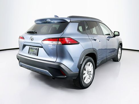Used 2024 Toyota Corolla Cross LE image 9