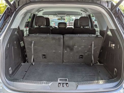 Used 2023 Ford Explorer XLT w/ Equipment Group 202A AWD/4WD image 15