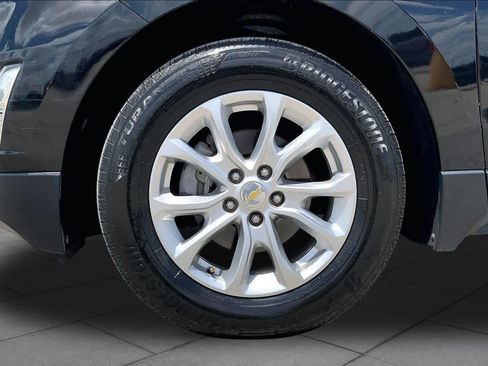 Used 2019 Chevrolet Equinox LS w/ LS Convenience Package FWD image 11