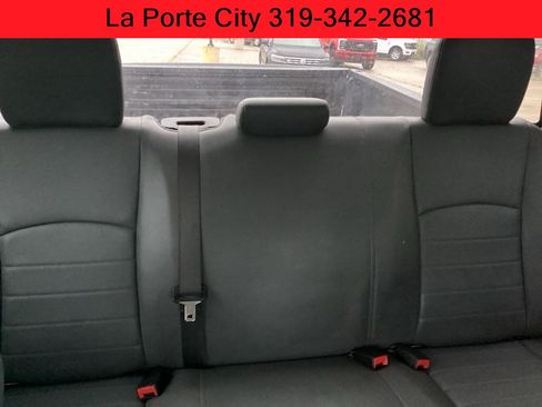 Used 2020 RAM 1500 Tradesman w/ Chrome Appearance Group AWD/4WD image 6