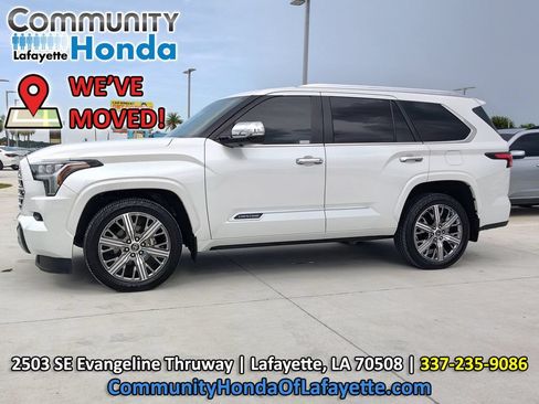 Used 2024 Toyota Sequoia Capstone AWD/4WD image 3