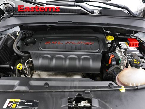 Used 2022 Jeep Compass Limited AWD/4WD image 7