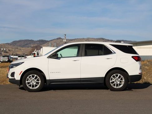 Used 2022 Chevrolet Equinox LT image 3