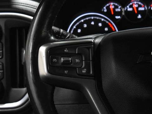 Used 2022 Chevrolet Silverado 1500 LT Trail Boss w/ Bed Protection Package AWD/4WD image 9