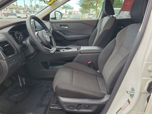 Certified 2021 Nissan Rogue SV image 13