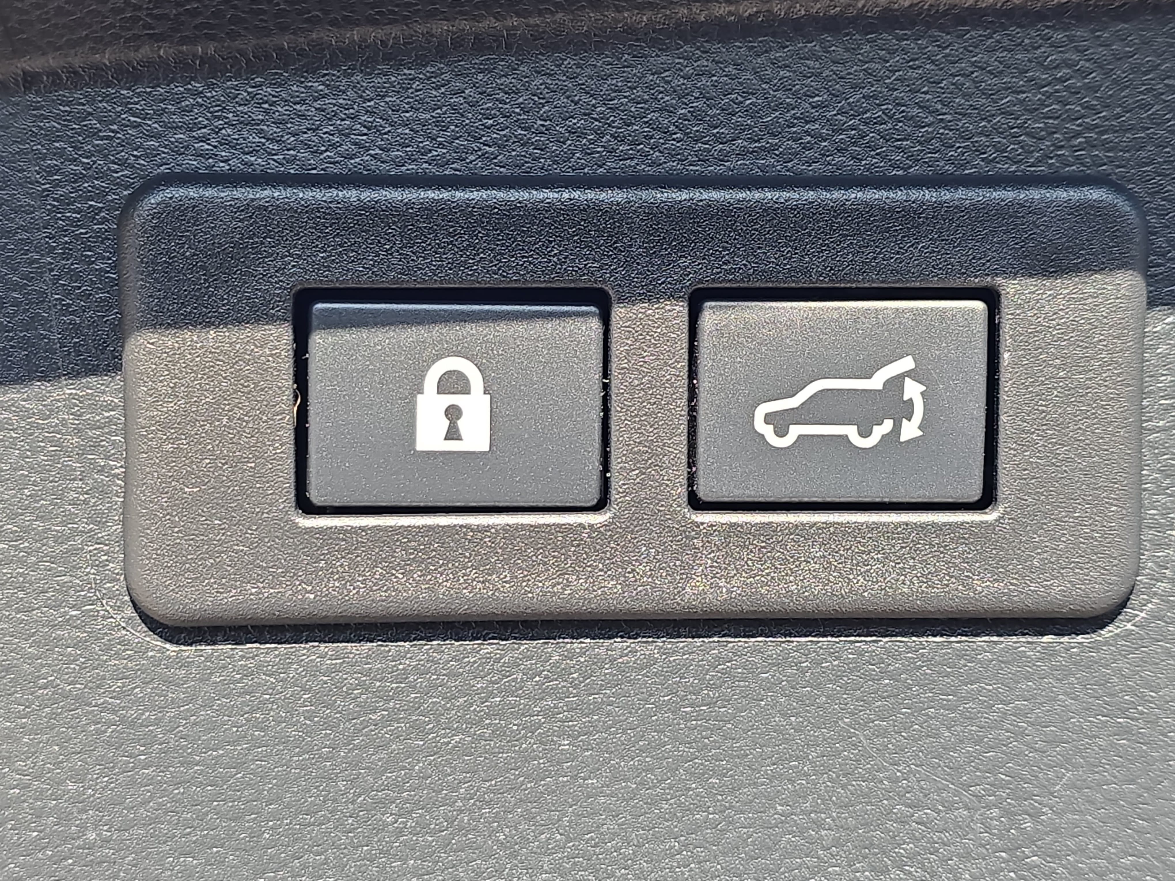 Used 2021 Subaru Outback Touring XT AWD/4WD image 13